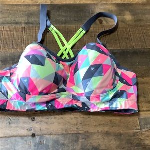 Victoria Secret VSX Sports Bra 34C